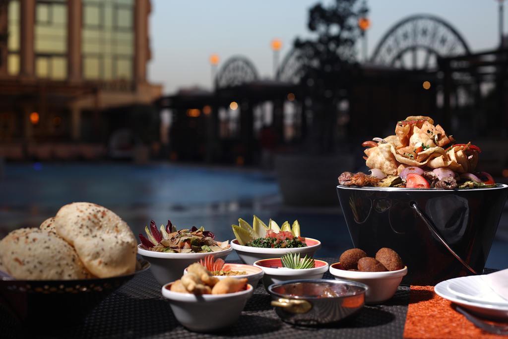 Four Seasons Cairo At The First Residence Giza Екстер'єр фото Meze