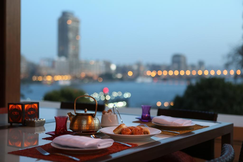 Four Seasons Cairo At The First Residence Giza Екстер'єр фото View from the restaurant