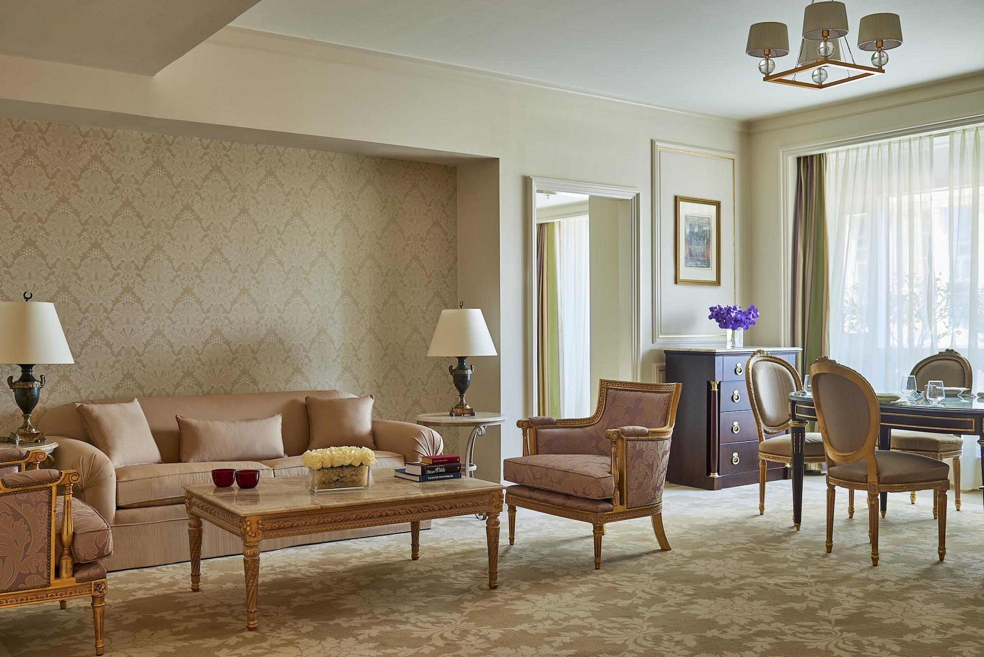 Four Seasons Cairo At The First Residence Giza Екстер'єр фото A suite at the Four Seasons Hotel, Istanbul