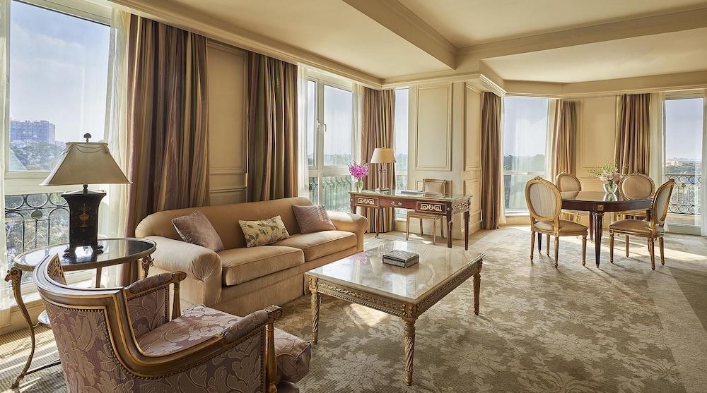 Four Seasons Cairo At The First Residence Giza Екстер'єр фото A suite at the Four Seasons Hotel